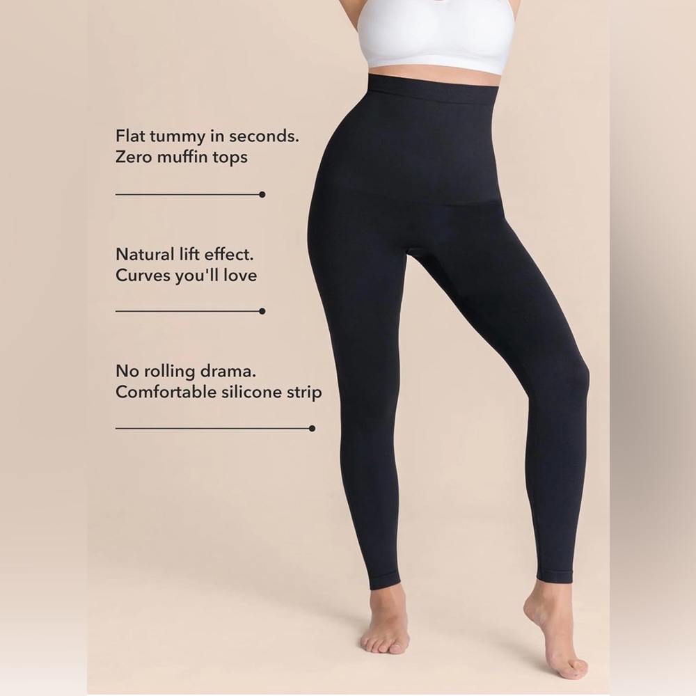 High-Waist Black Seamless Compression Leggings - Picture 2 of 8